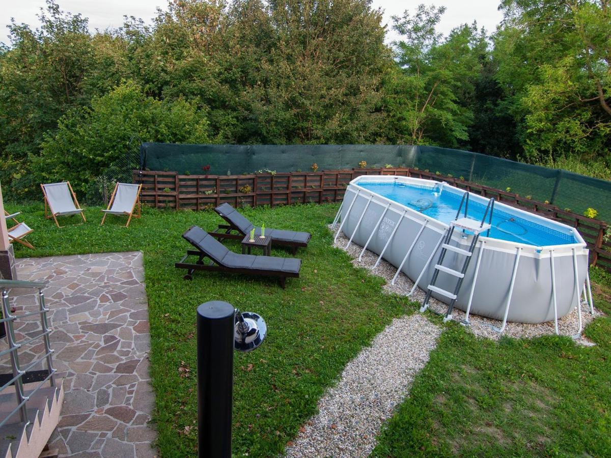 Holiday House Zarja - With Sauna And Hot Tub Bizeljsko Exterior photo